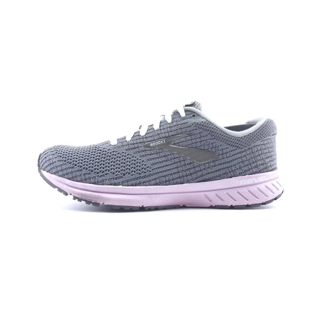 Brooks  Revel 3 1