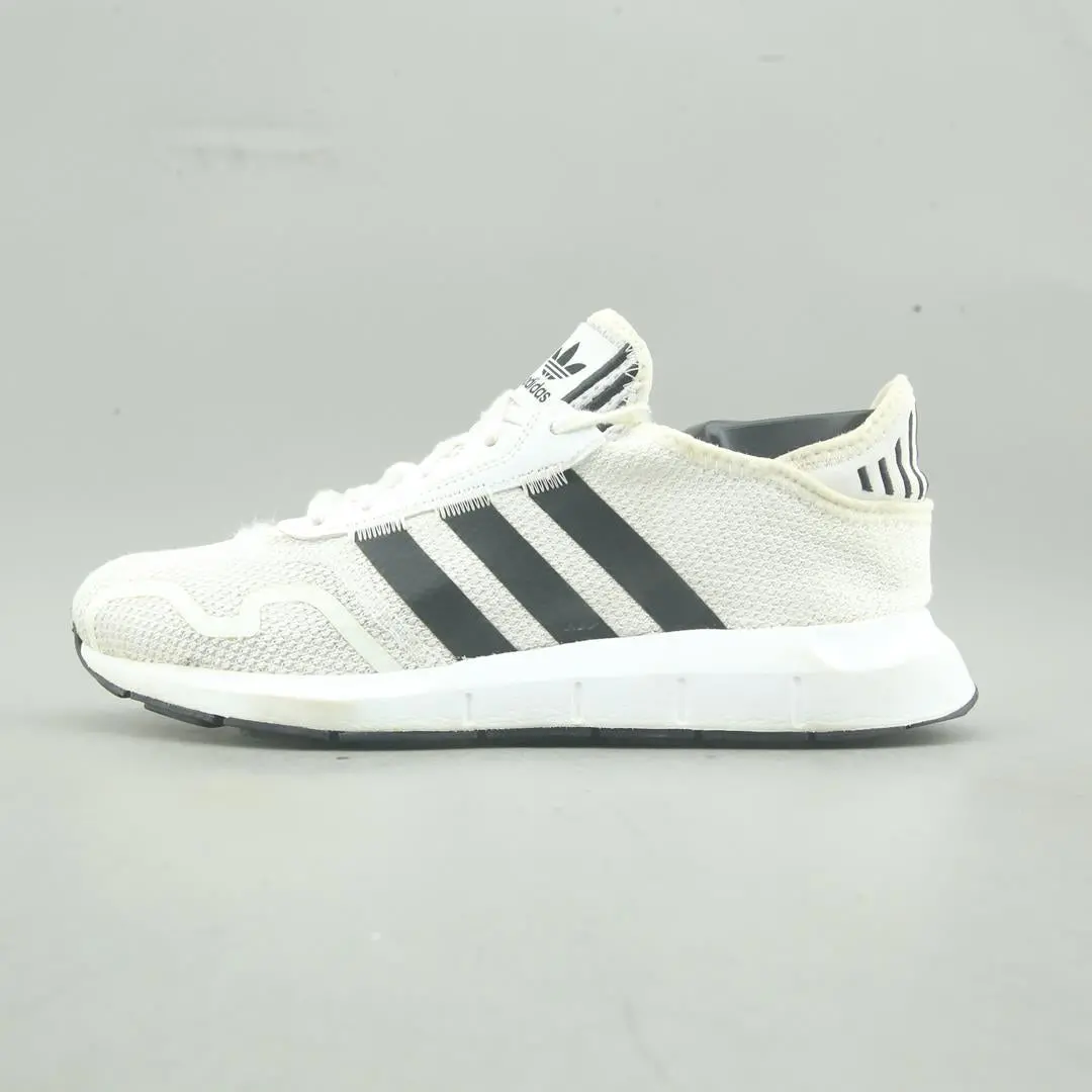 Adidas Swift Run 1.0 1