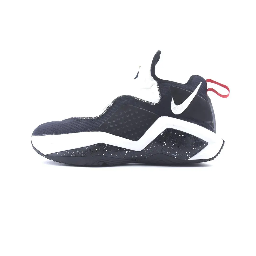 Nike Lebron Soldier 14 1