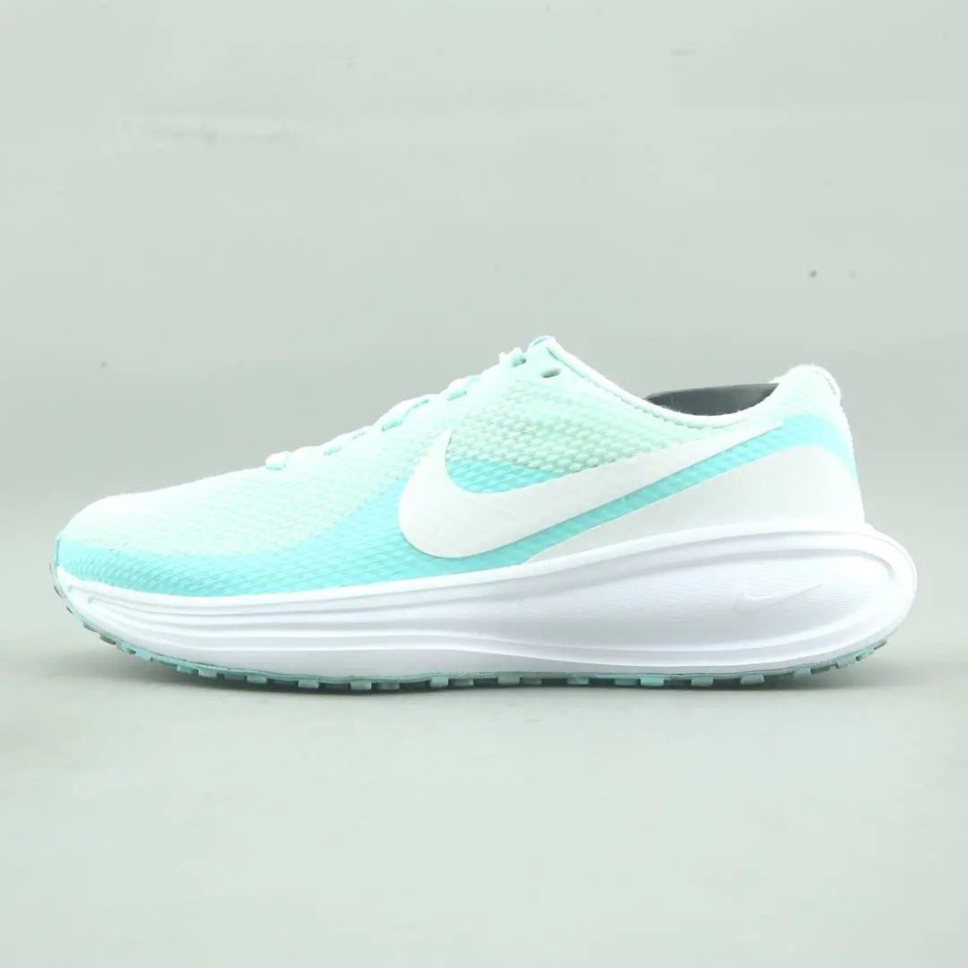 Nike Revolution 8 1