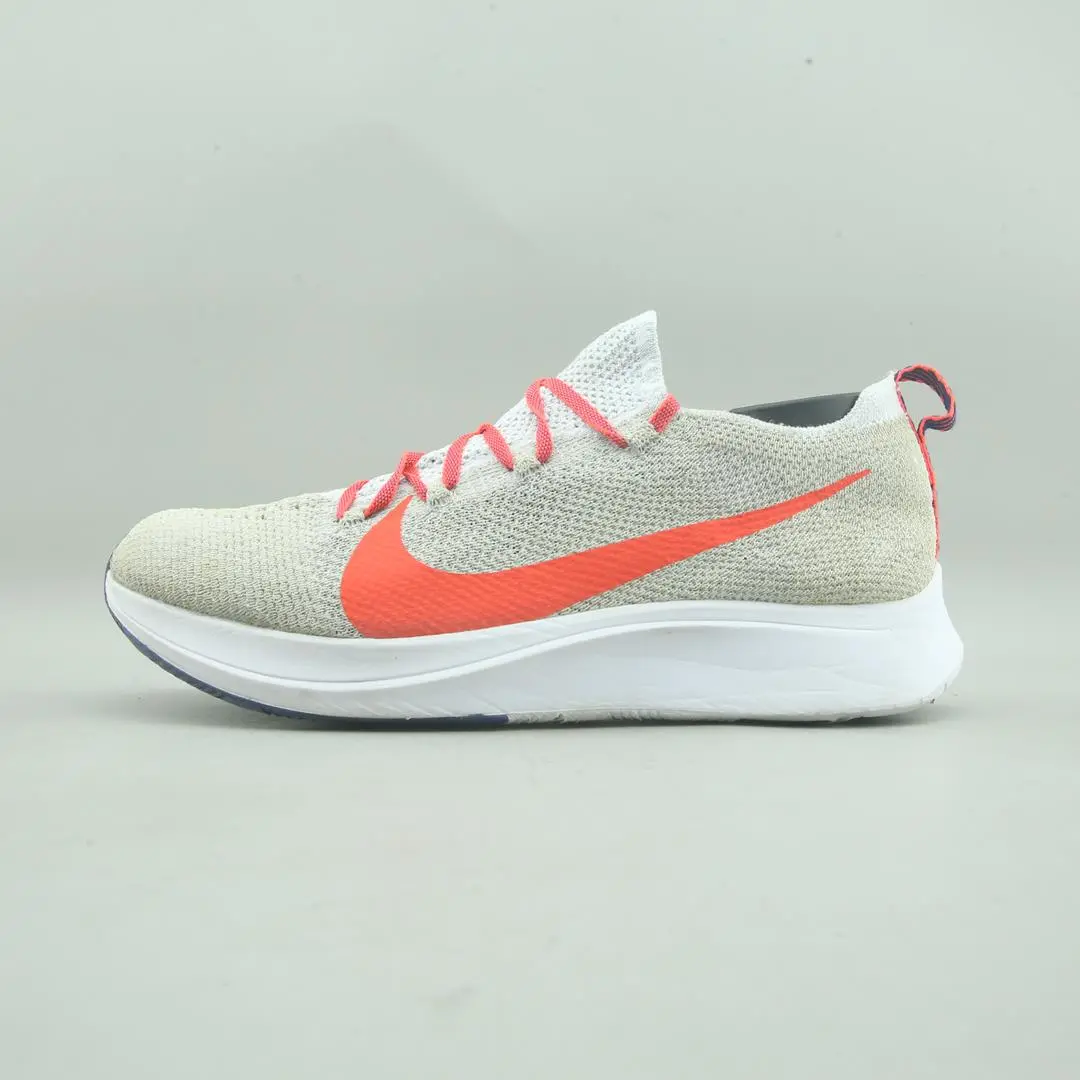 Nike Zoom Fly Flyknit 1