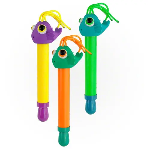 Swimways Squiggle Squirter 1