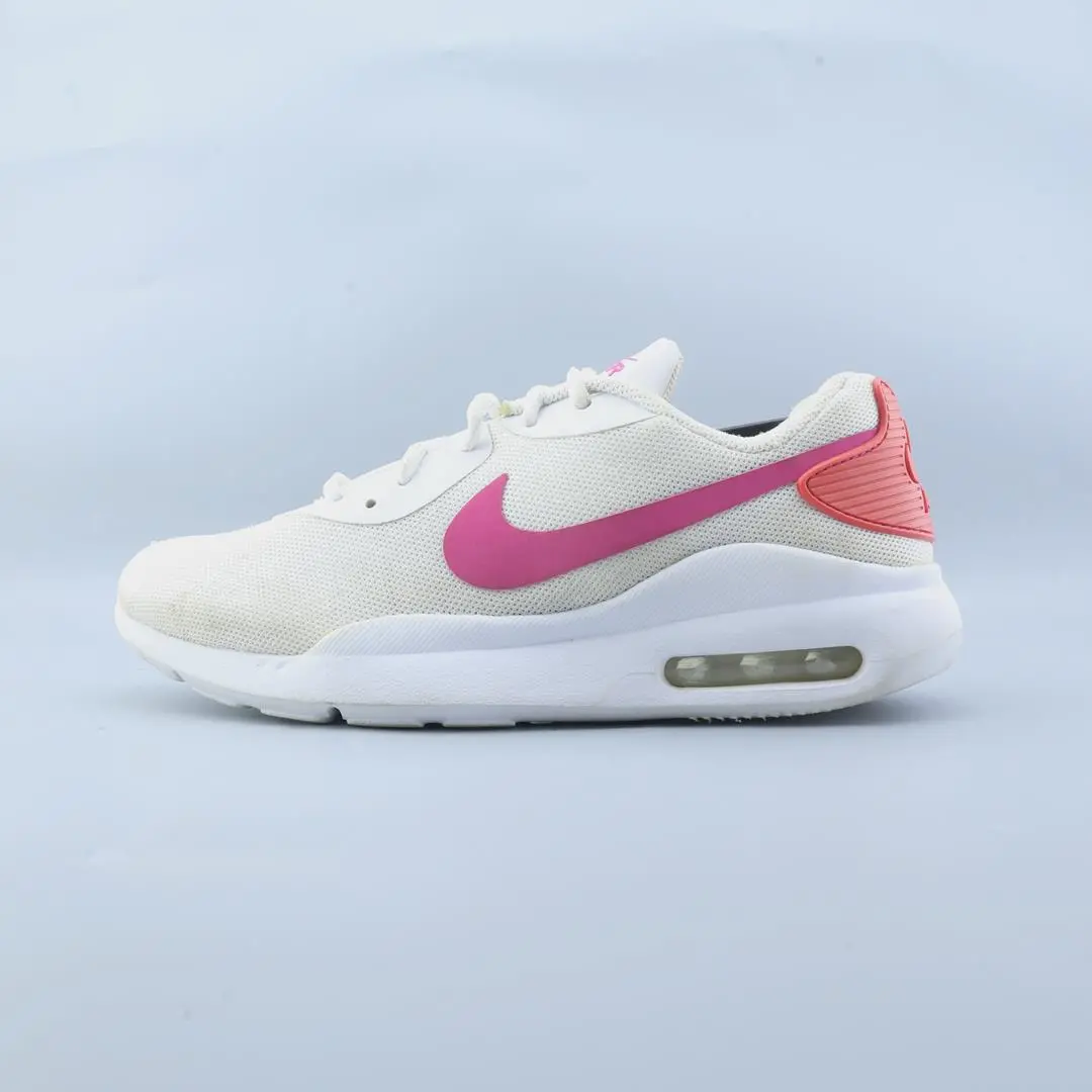 Nike Air Max Oketo 1