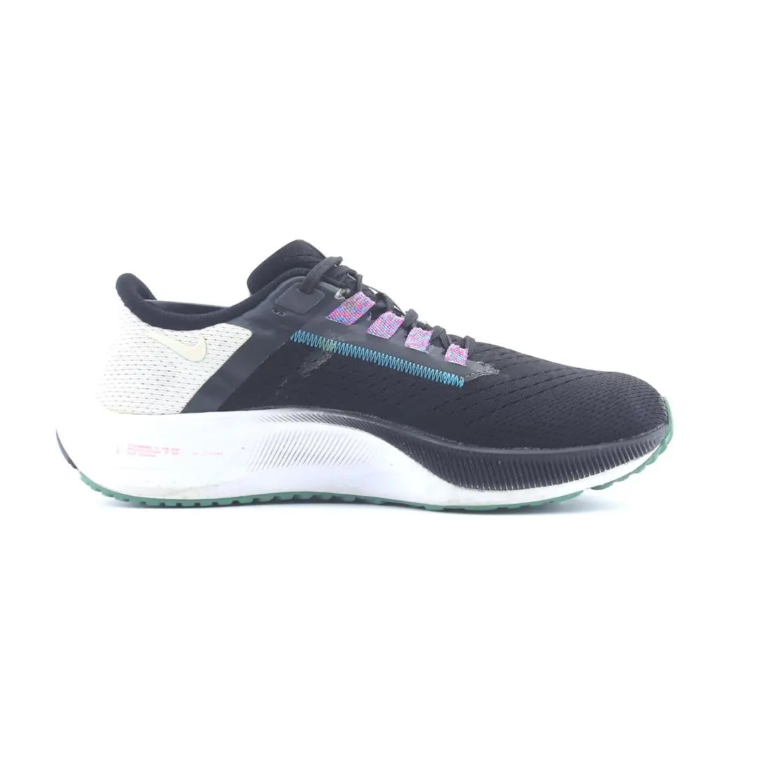 Nike Air Zoom Pegasus 38 2