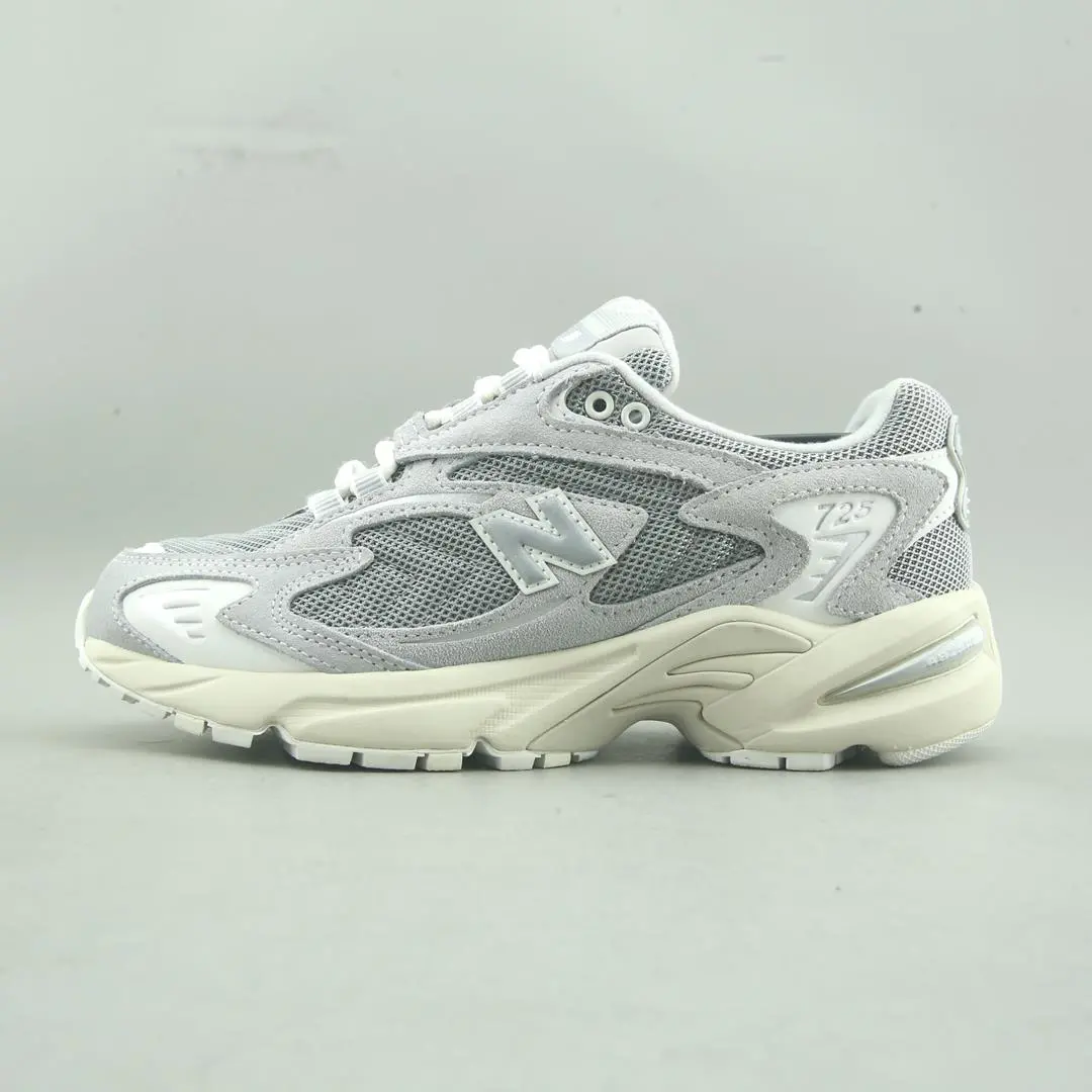 New Balance 725 1