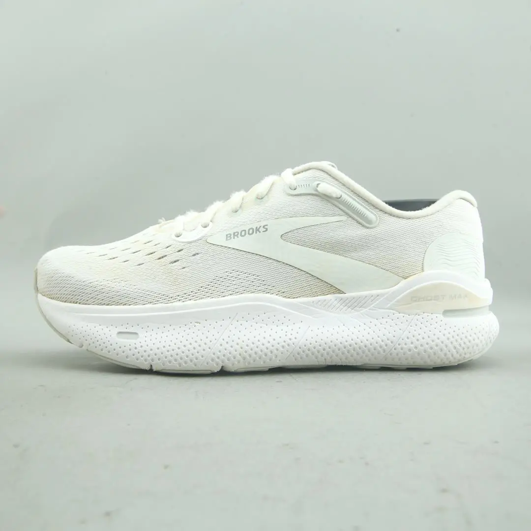 Brooks Ghost Max 1