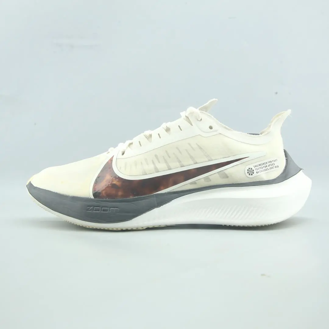Nike Zoom Gravity 1