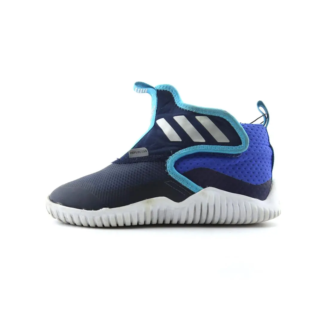 Adidas Verstile Cushioned 1