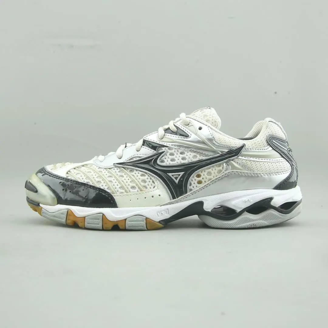 Mizuno Wave Lightning 6 1