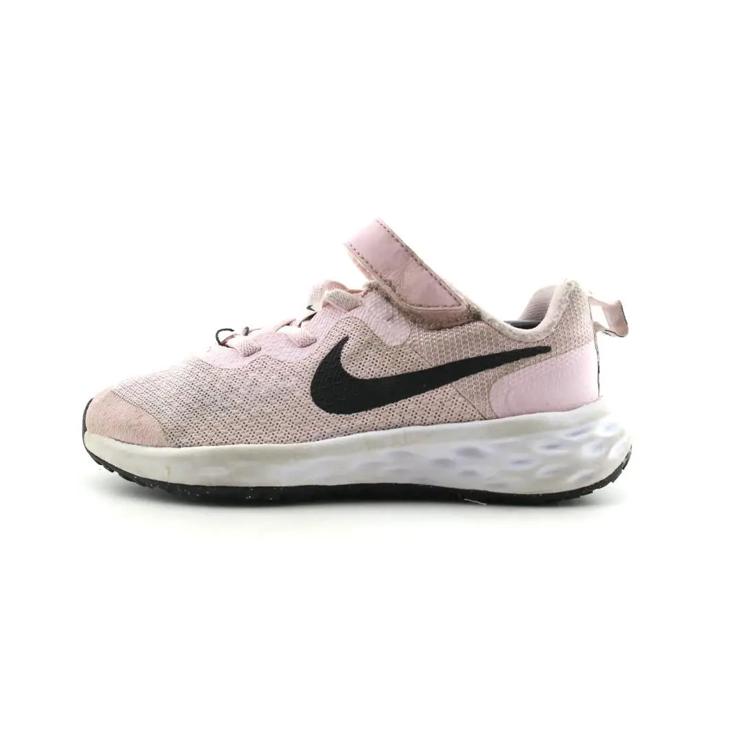 Nike Revolution 6 1