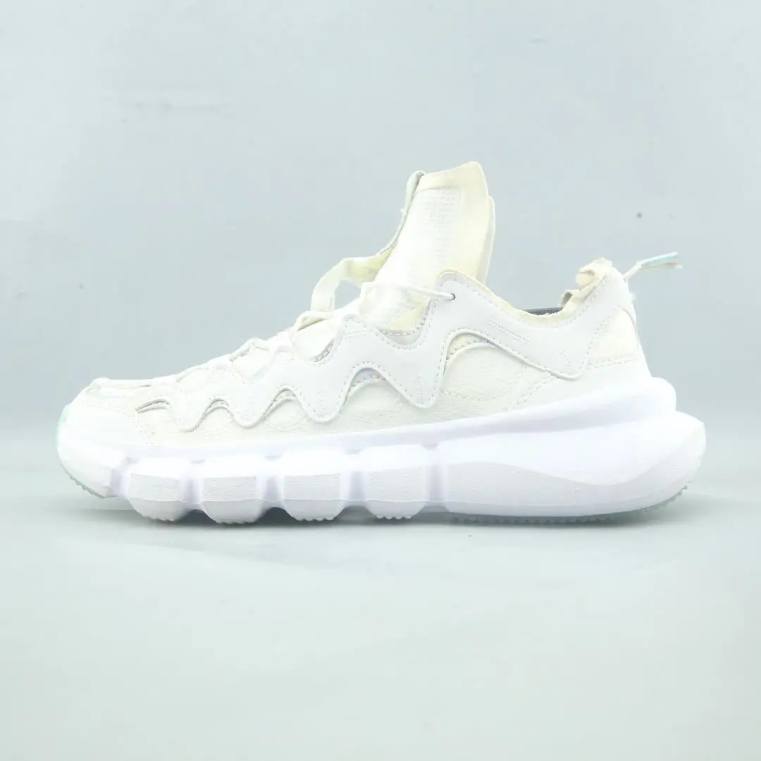 Li-Ning  Essence 2.3 Lite 1