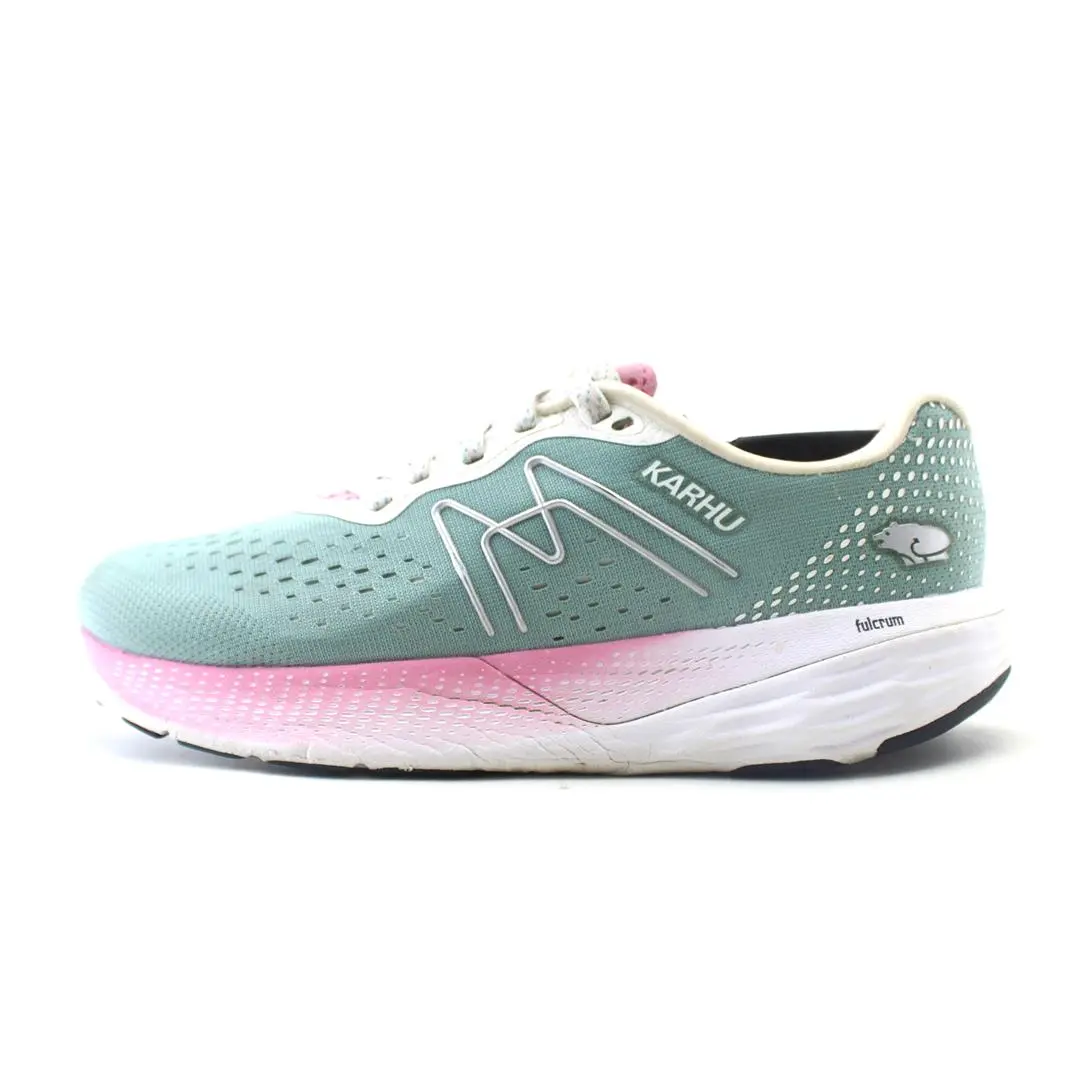 Karhu Ikoni 2.0 Hivo 1