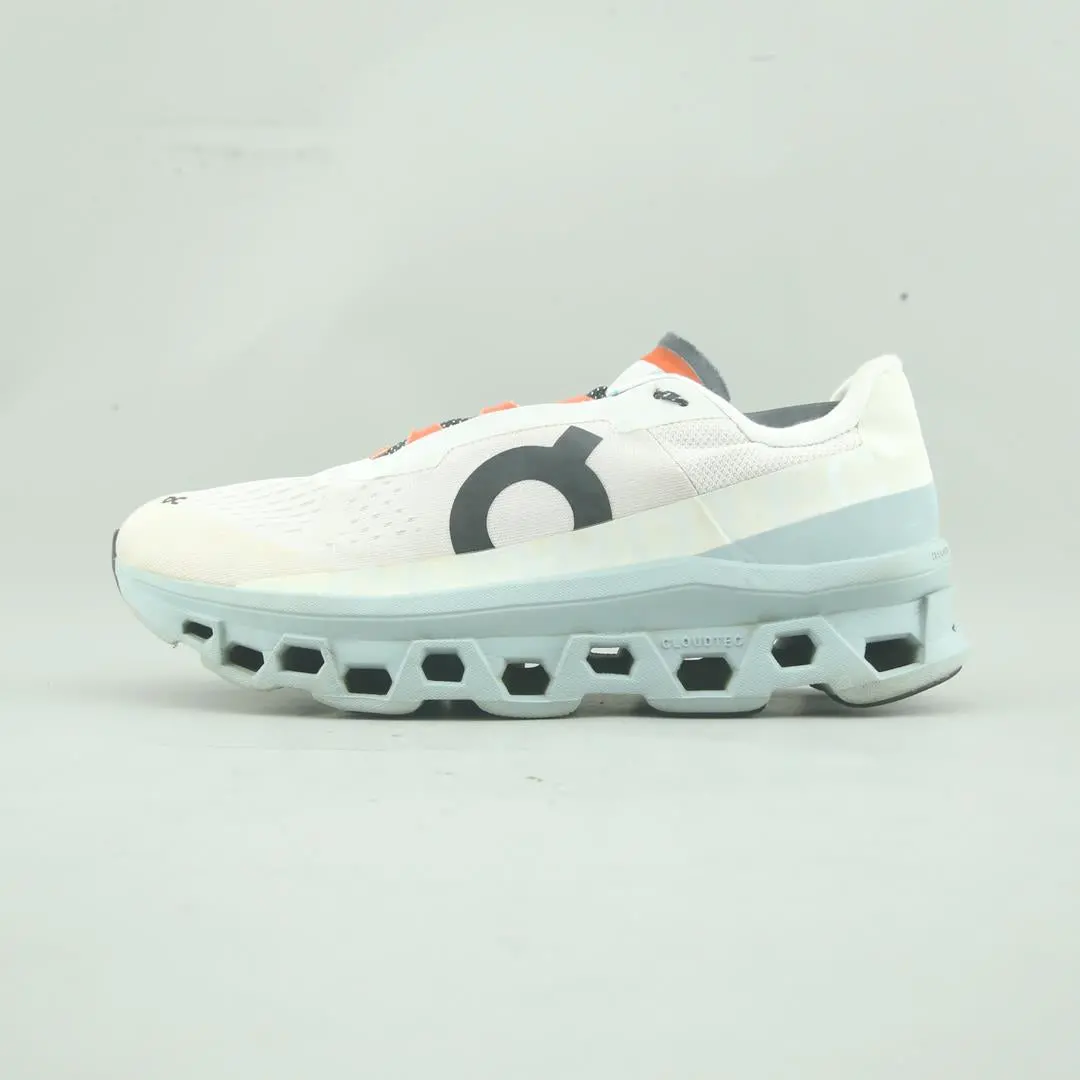 On Cloud Monster 1