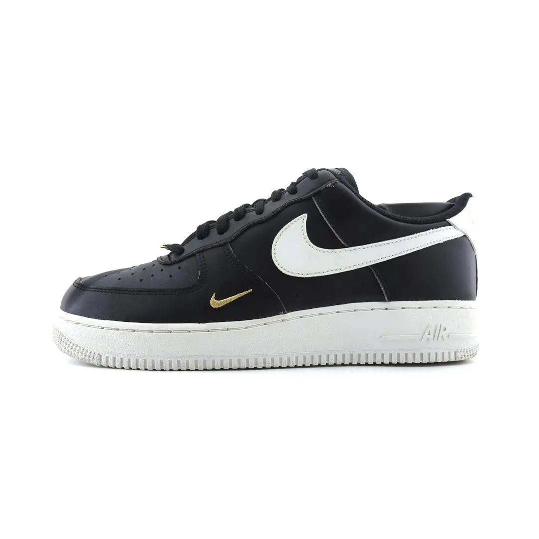 Nike Air Force 1 Low 07 Essential 1