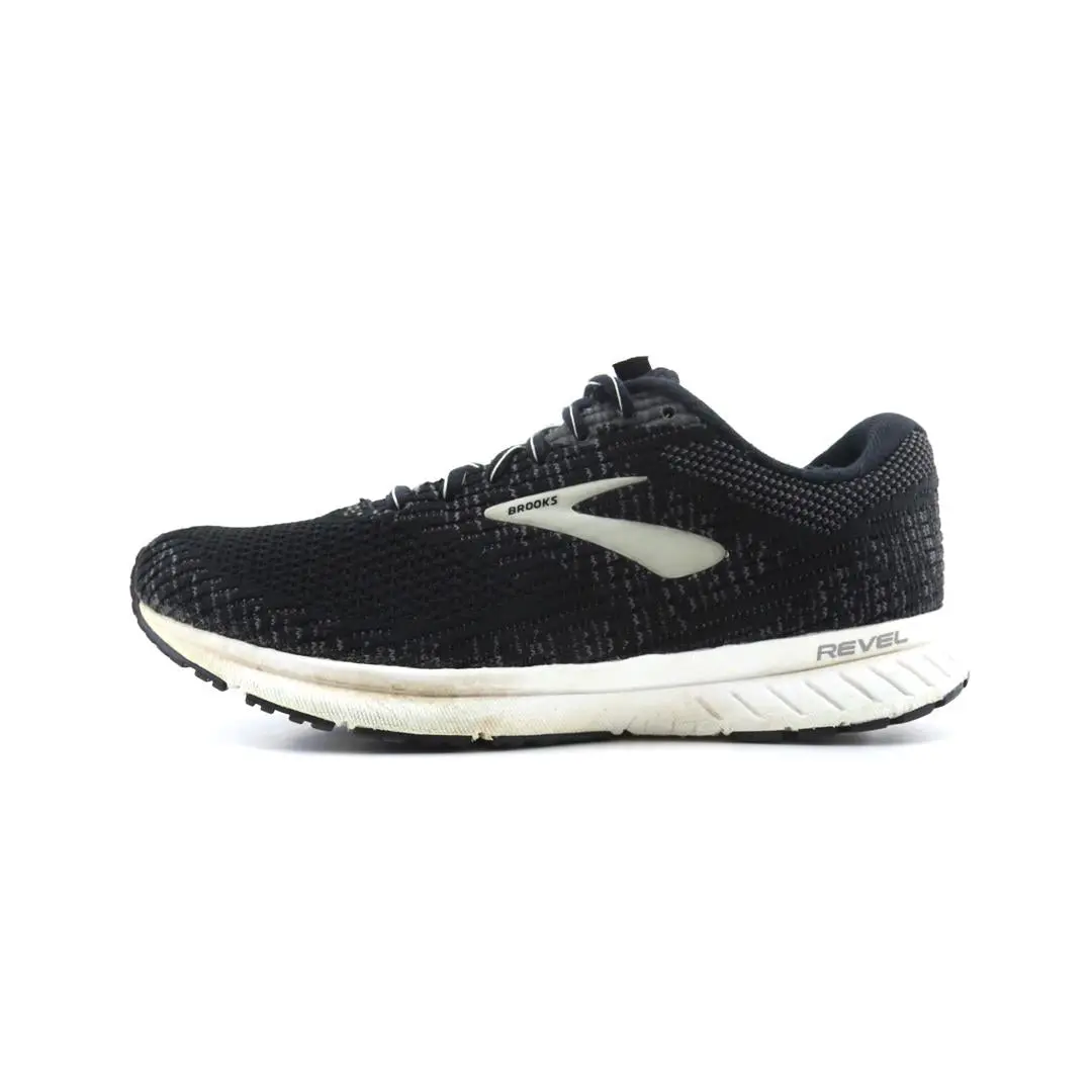 Brooks  Revel 3 1