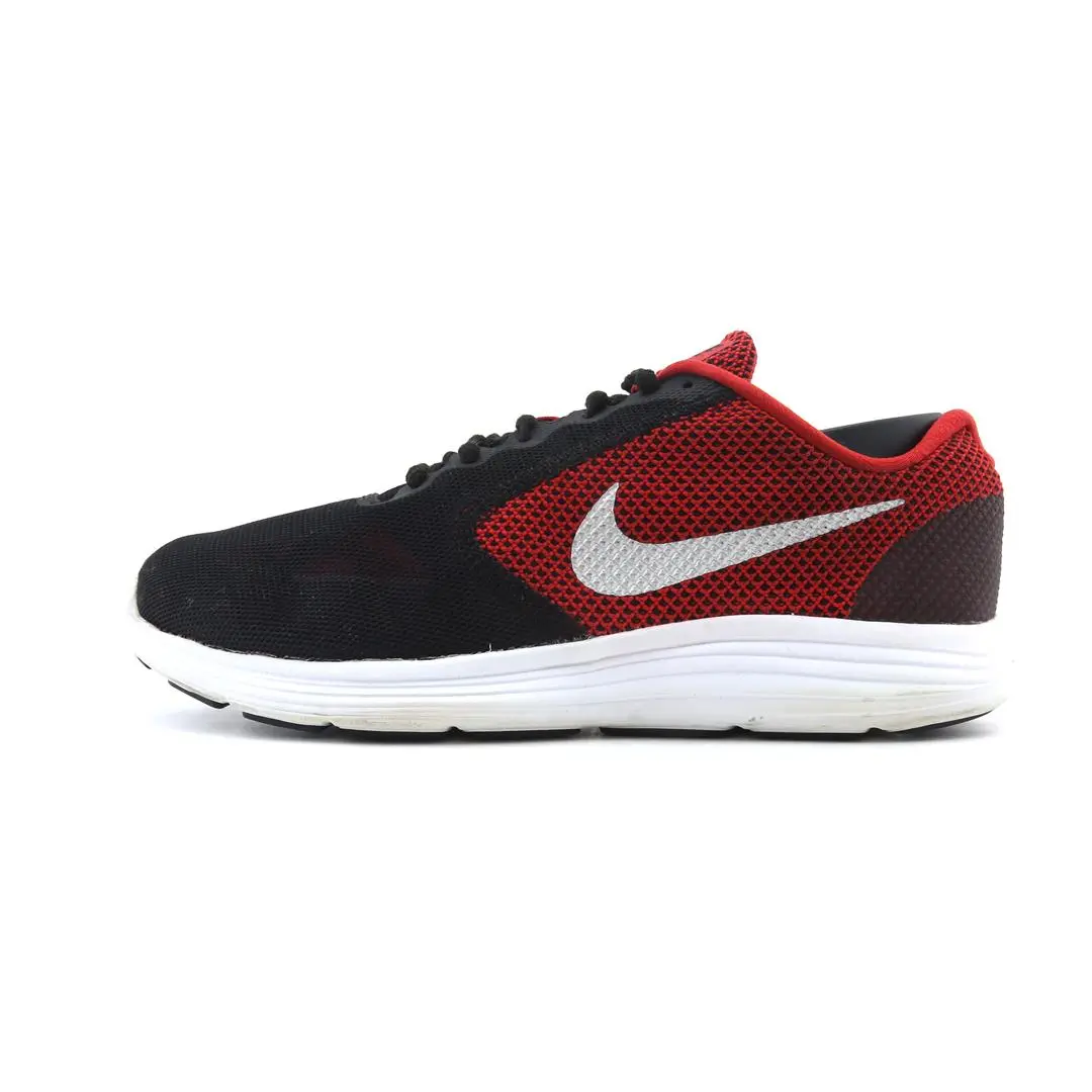 Nike Revolution 3 1