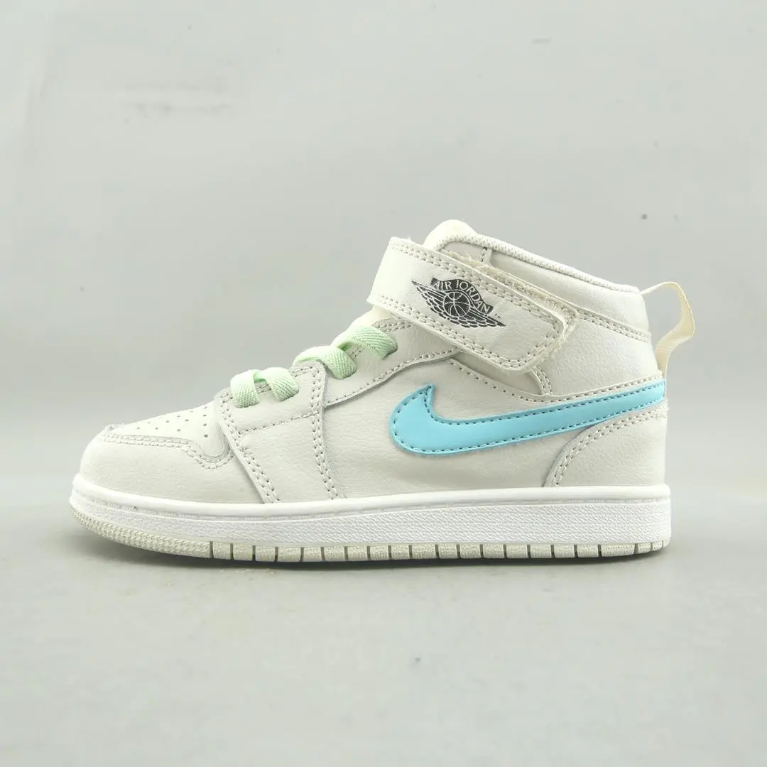 Nike Air Jordan 1 Retro Mid 1