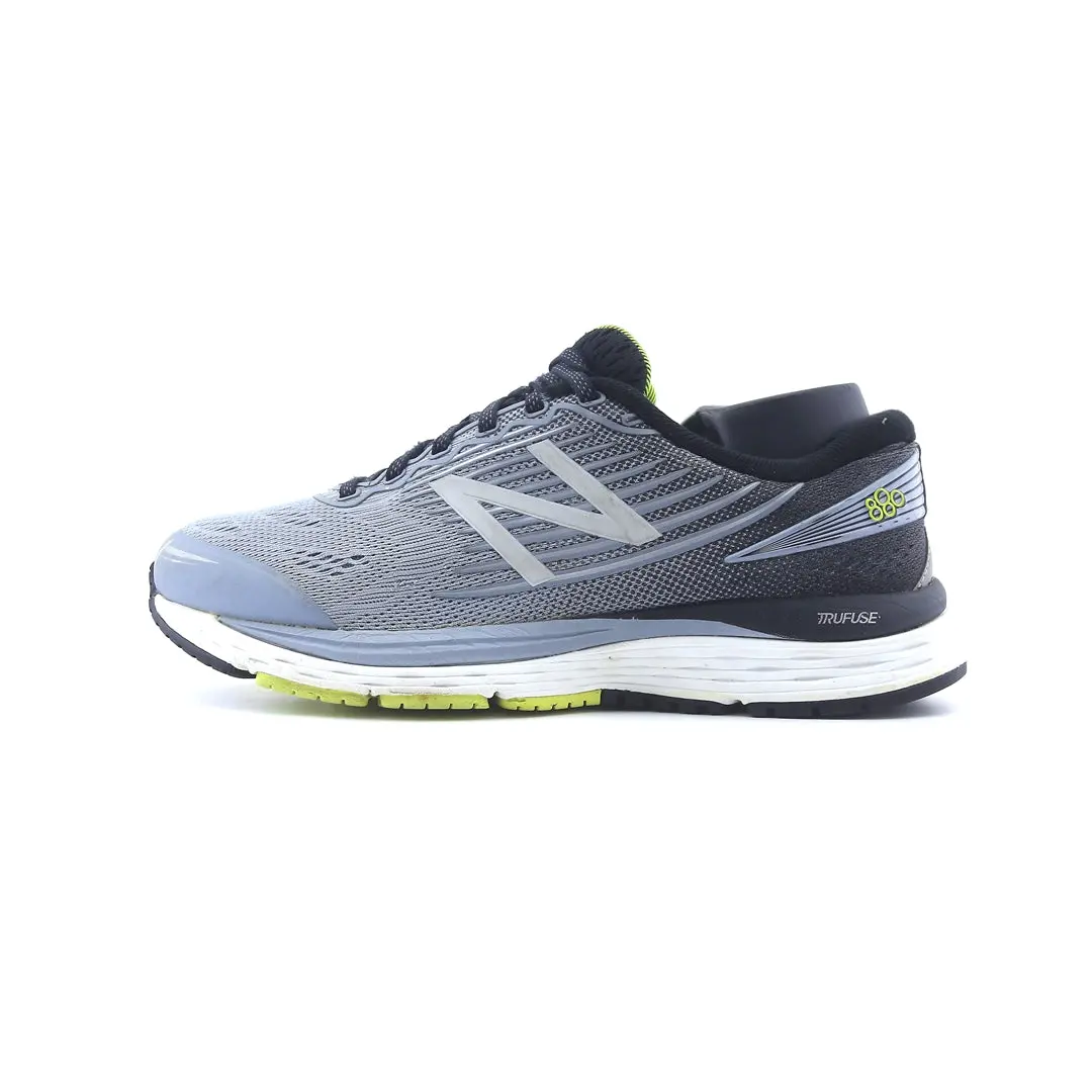 New Balance 880V8 1