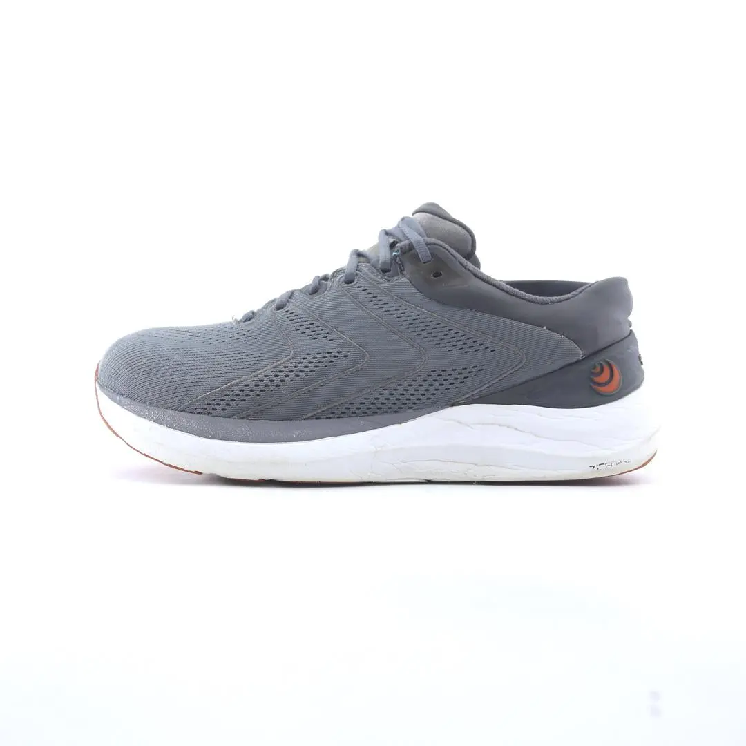 Topo Athletic Phantom 2 1