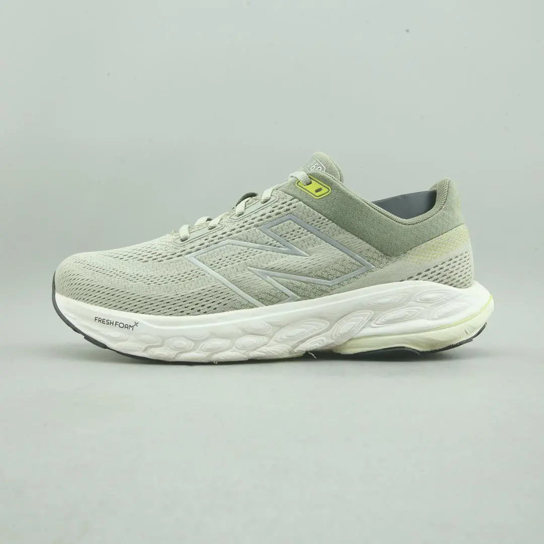 New Balance  Fresh Foam X 860 V14 1