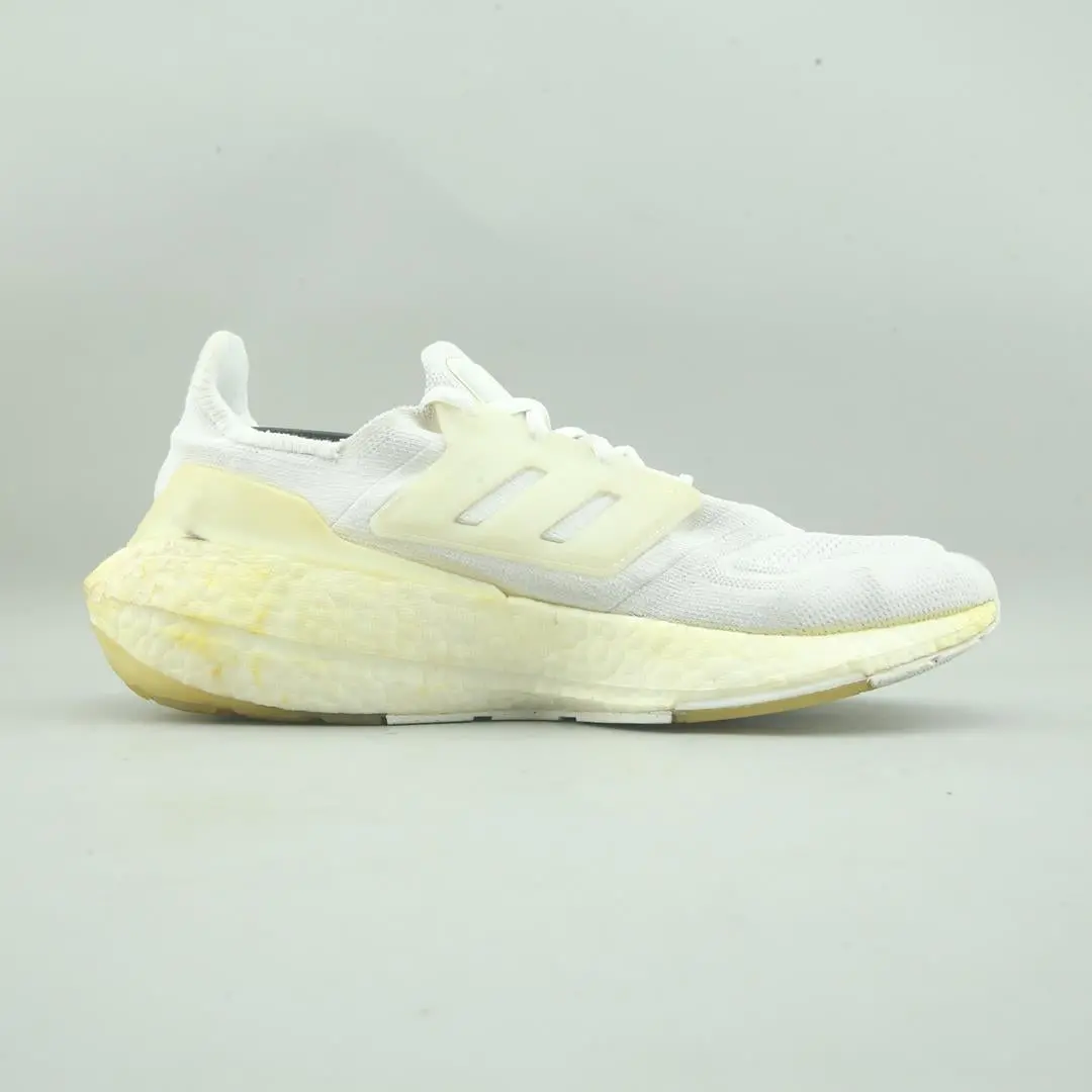 Adidas Ultraboost 22 2