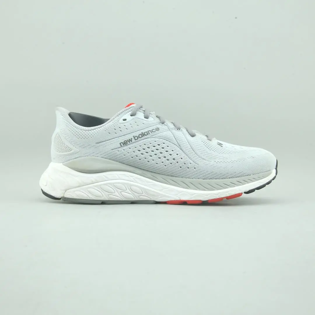 New Balance Fresh Foam X 860 V13 2