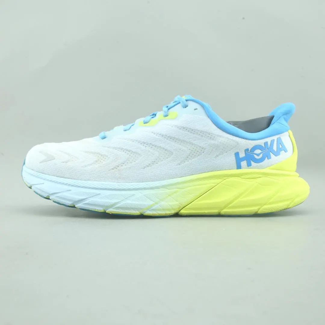 Hoka One One Arahi 6 1