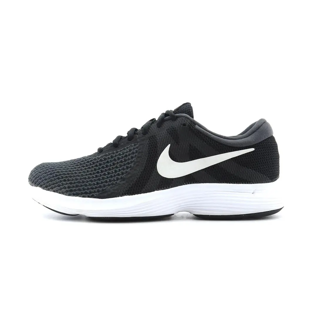 Nike Revolution 4 1