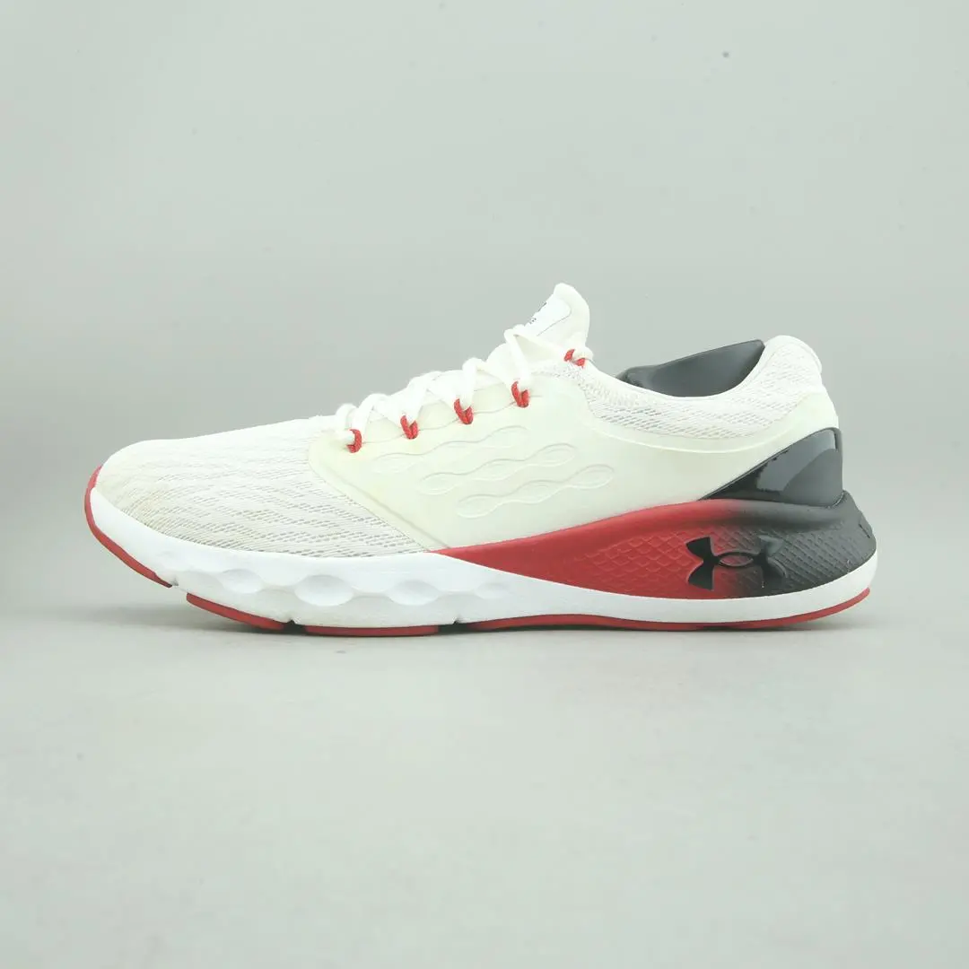 Under Armour Charged Vantage 1