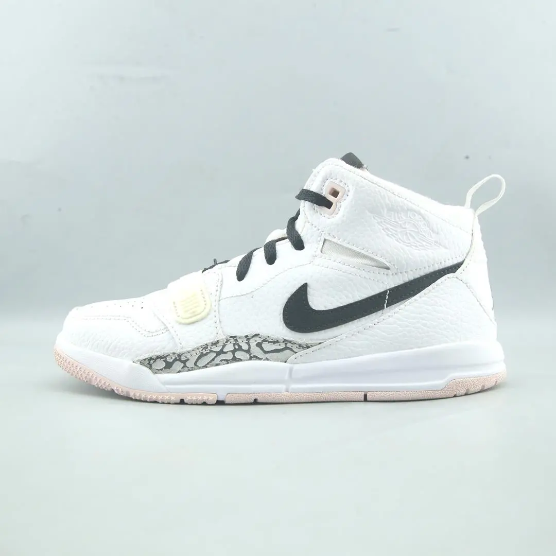 Nike  Air Jordan Legacy 312 1
