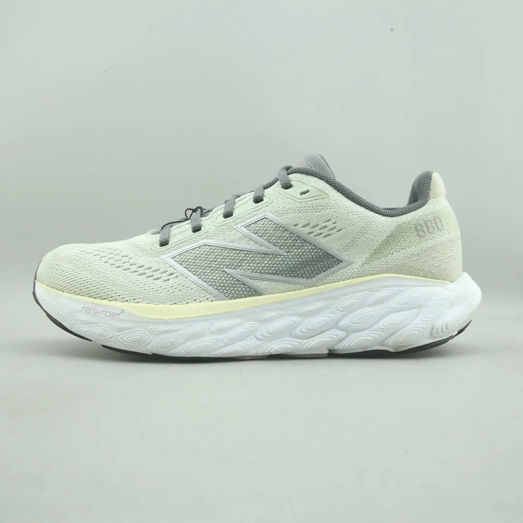 New Balance Fresh Foam X 880 V14 1