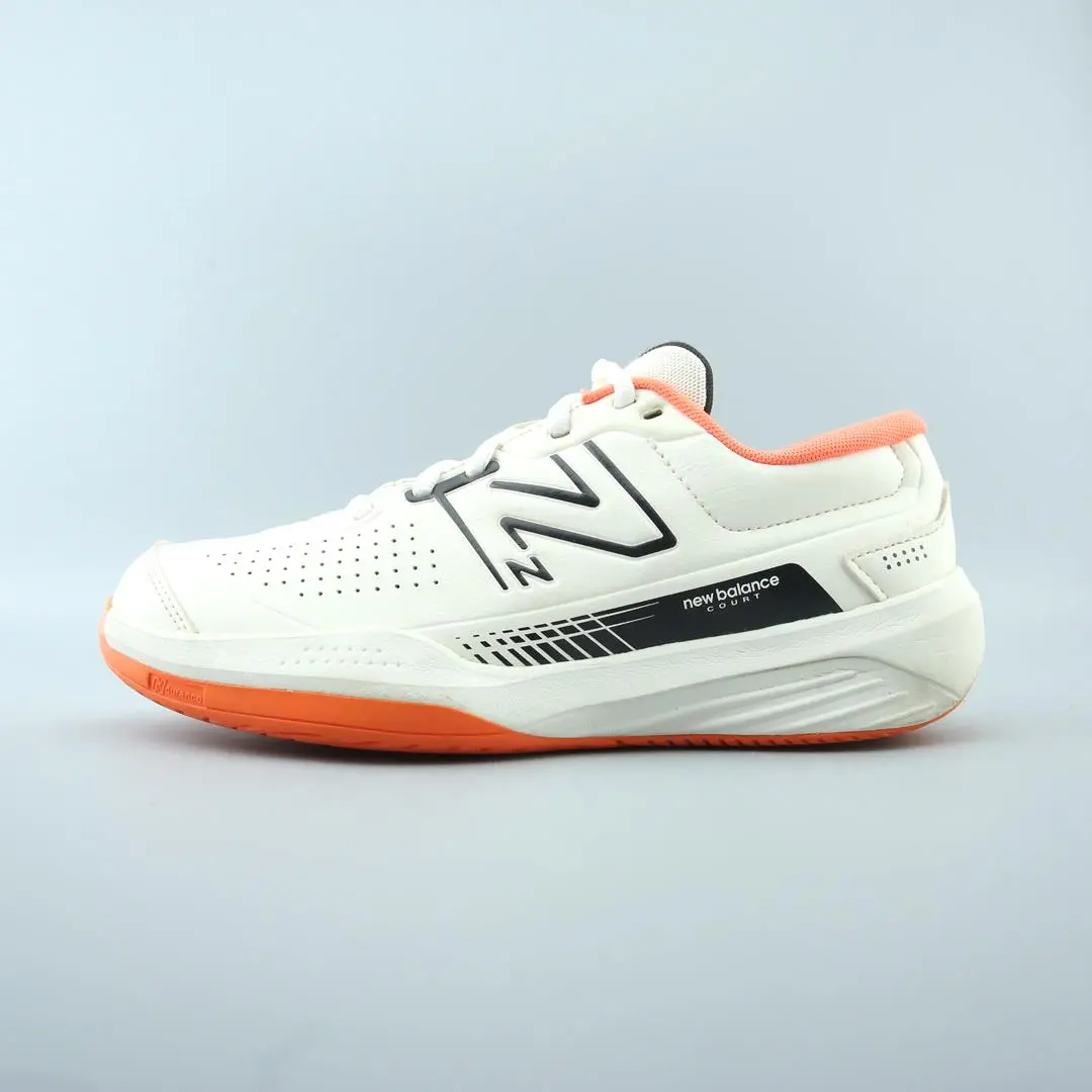 New Balance  696 V5 1
