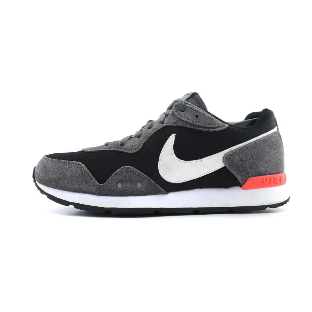 Nike Venture Runner 1