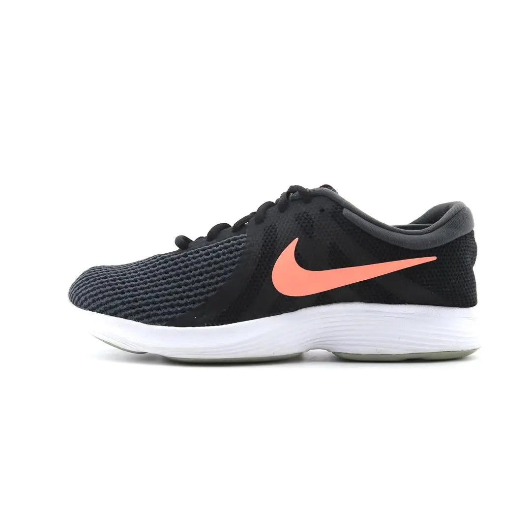 Nike Revolution 4 1