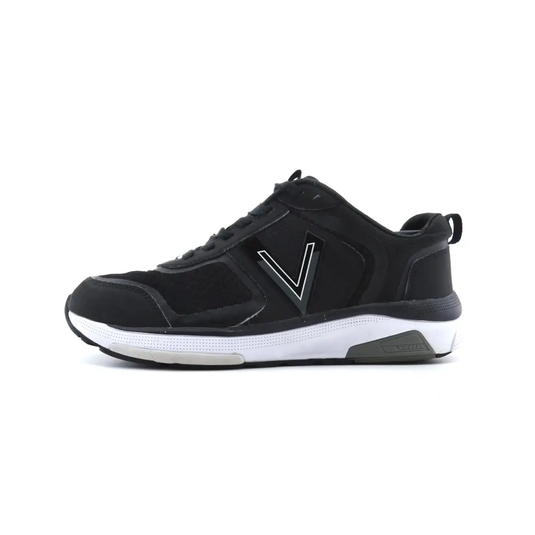 Vionic  Strider 1