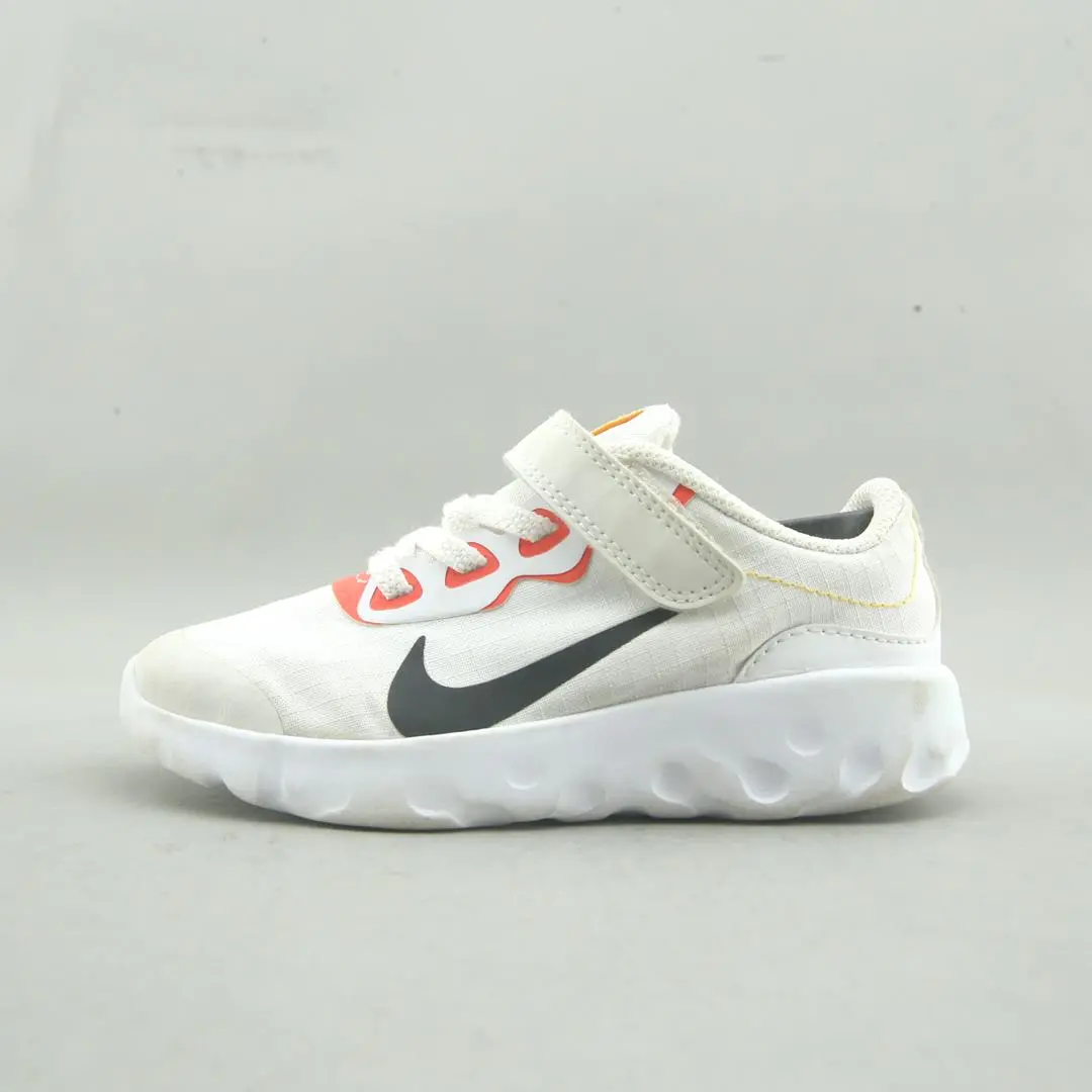 Nike  Explore Strada 1