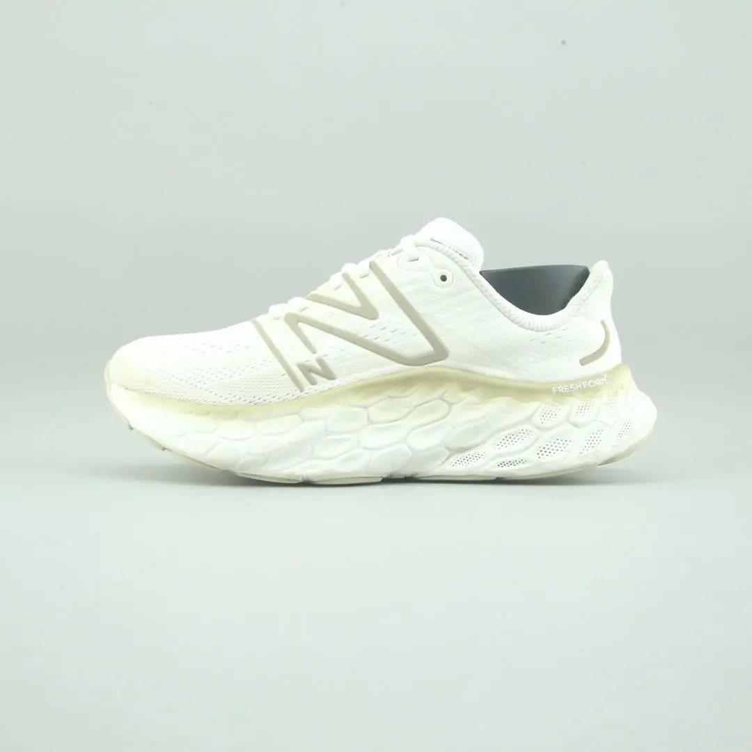 New Balance Fresh Foam X More V4 1