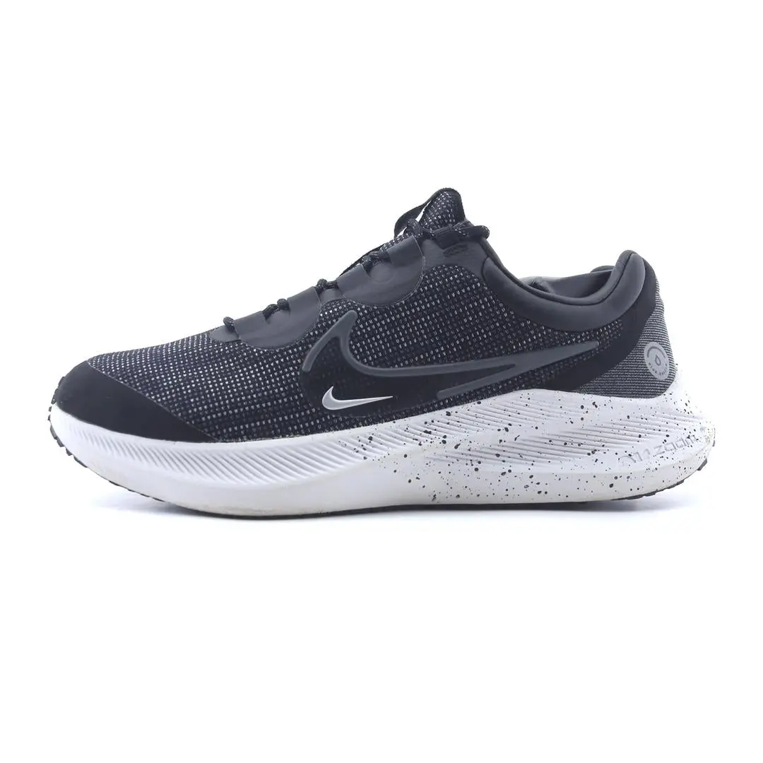 Nike Winflo 8 Shield 1