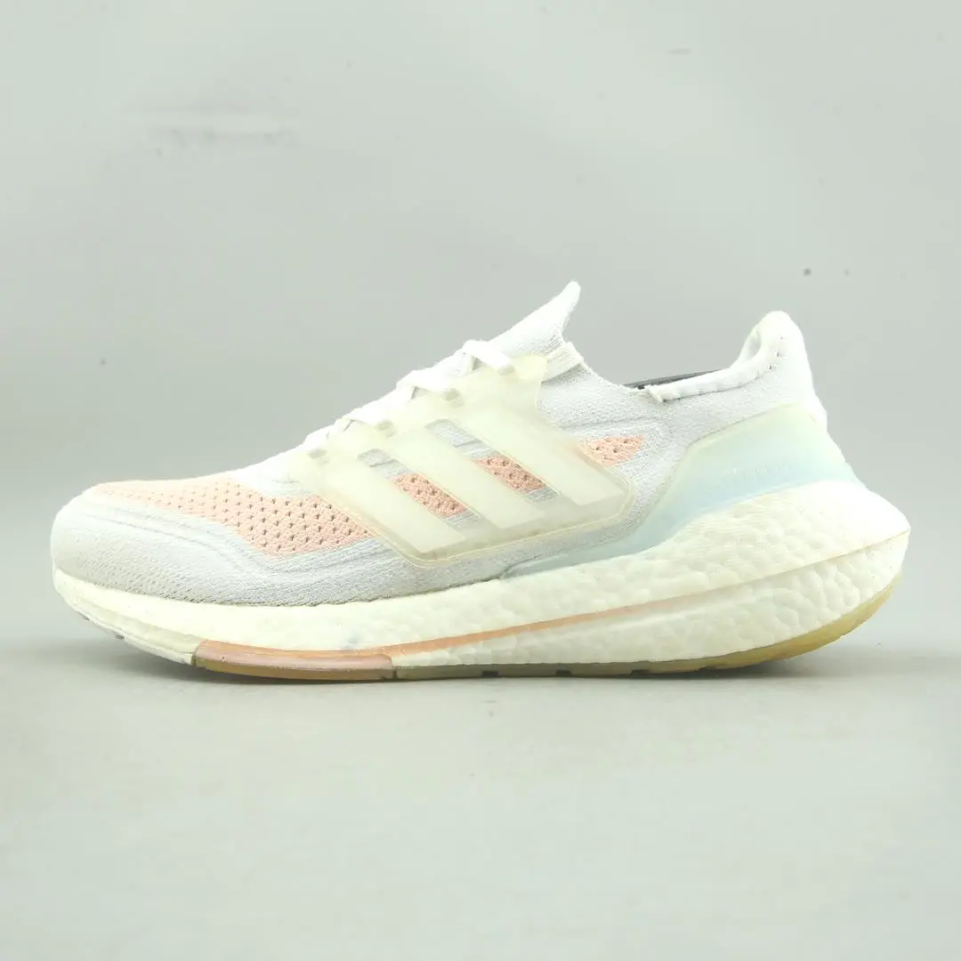 Adidas  Ultra Boost 21 1