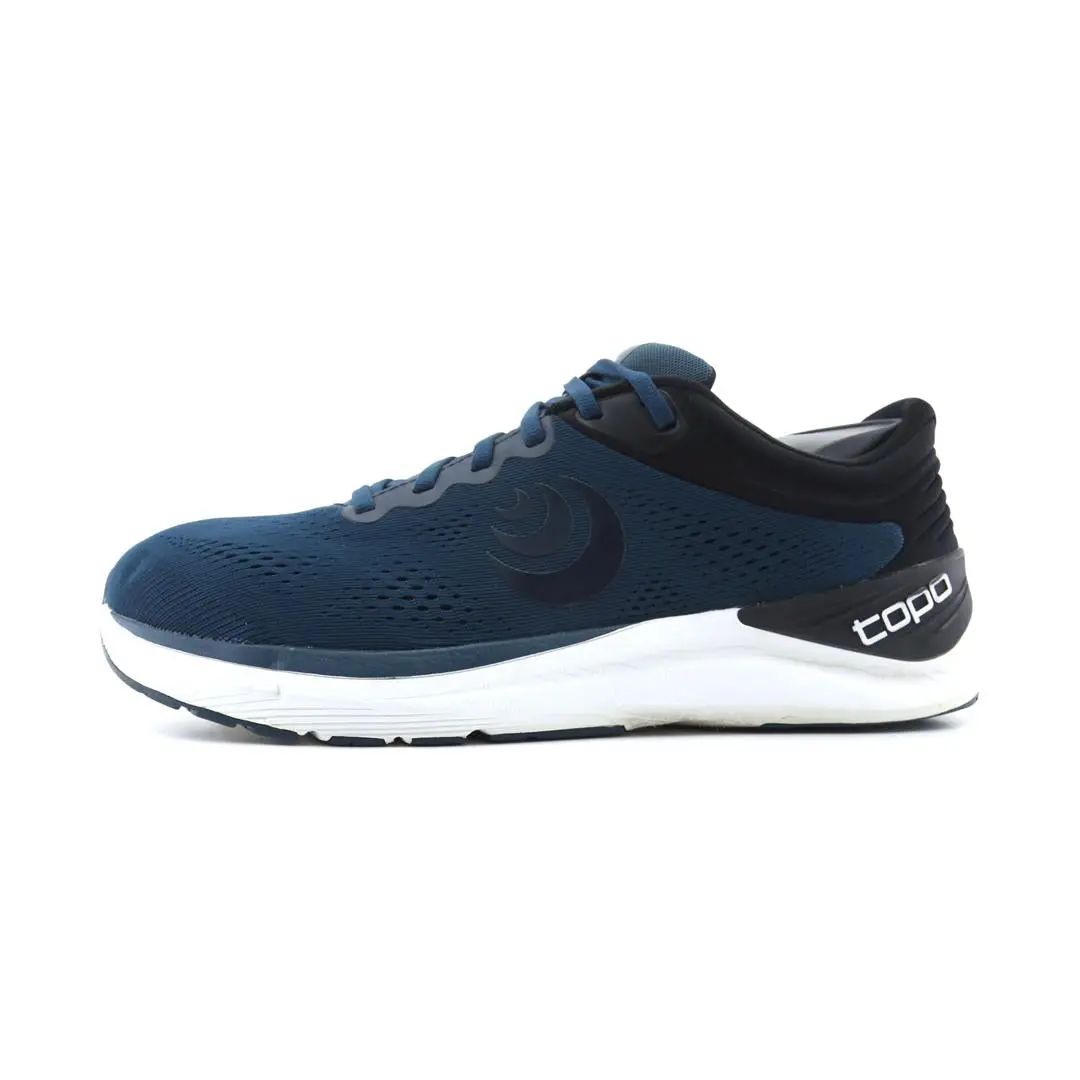 Topo Athletic  Ultrafly 4 1