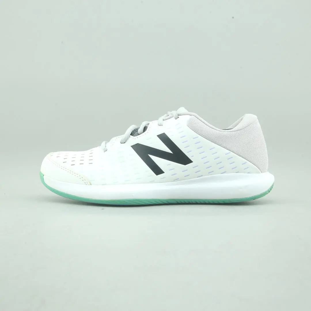 New Balance 696V4 1