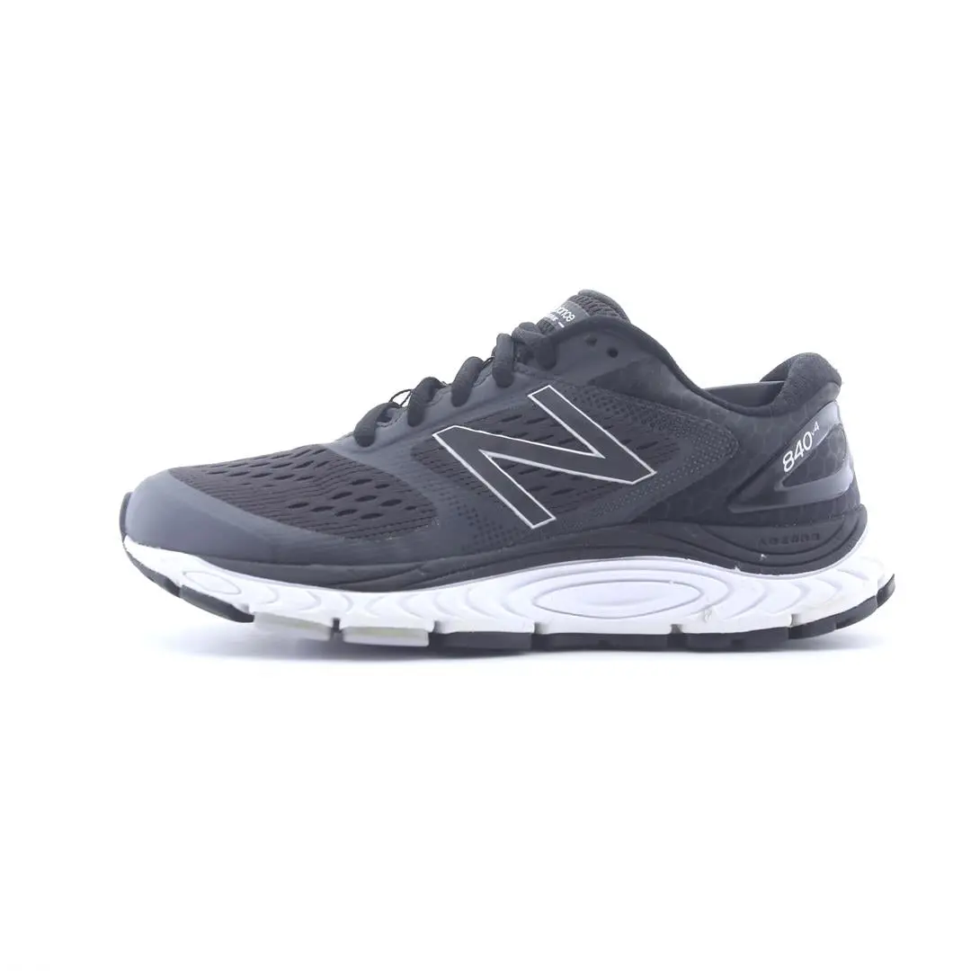 New Balance 840V4 1