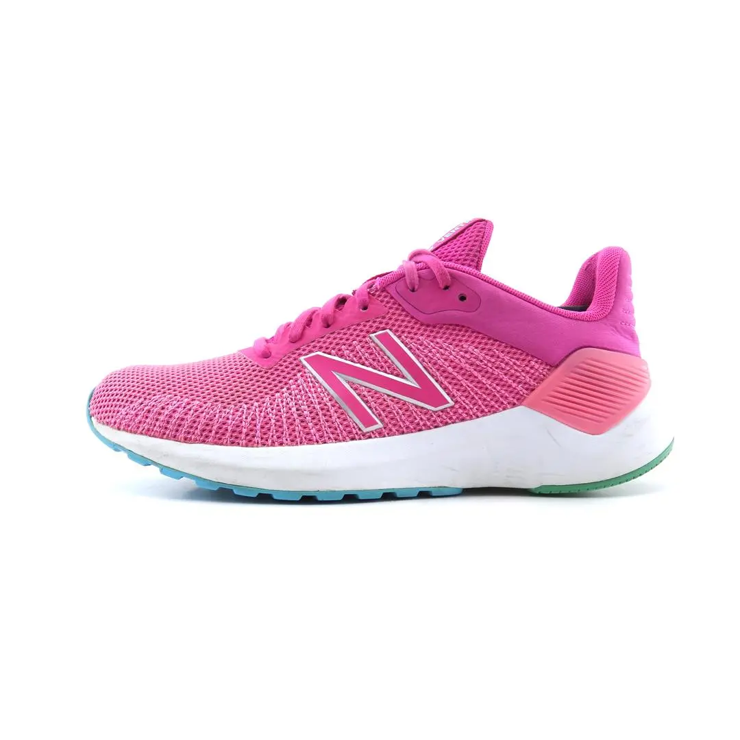 New Balance  Ventr 1