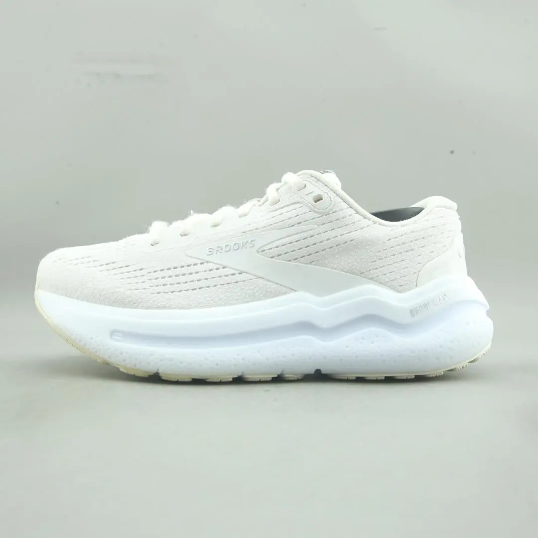 Brooks Ghost Max 2 1