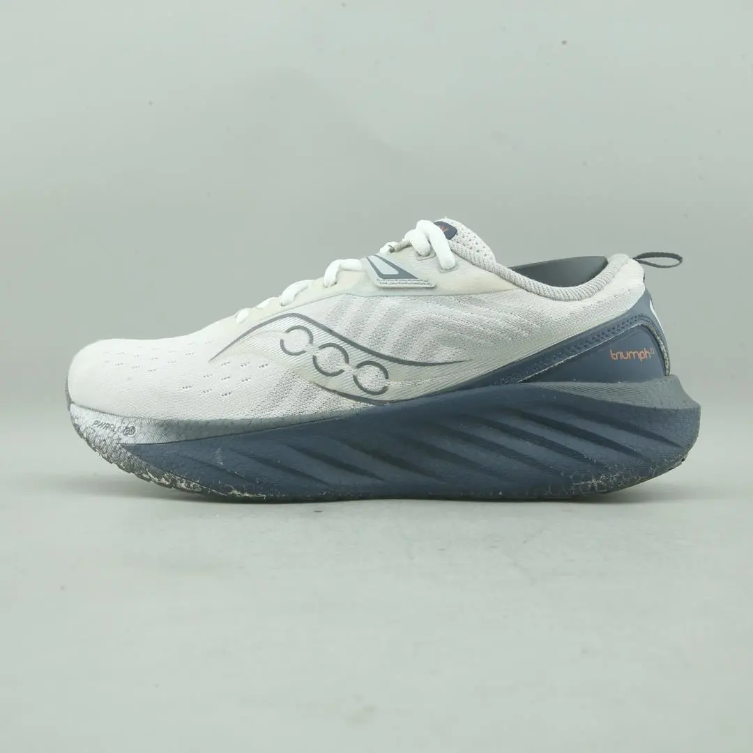 Saucony  Triumph 22 1