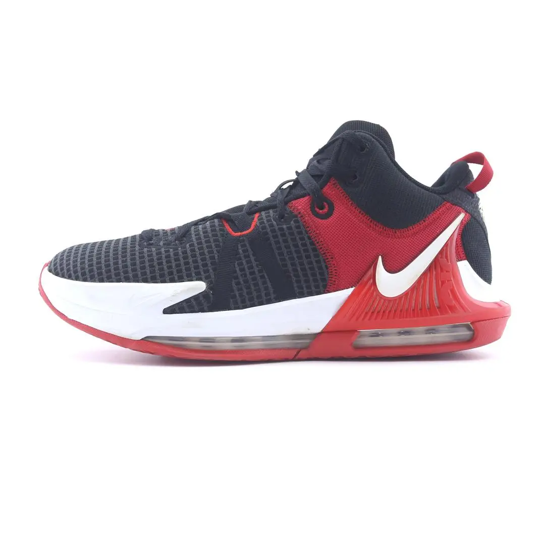 Nike Lebron Witness 7 1