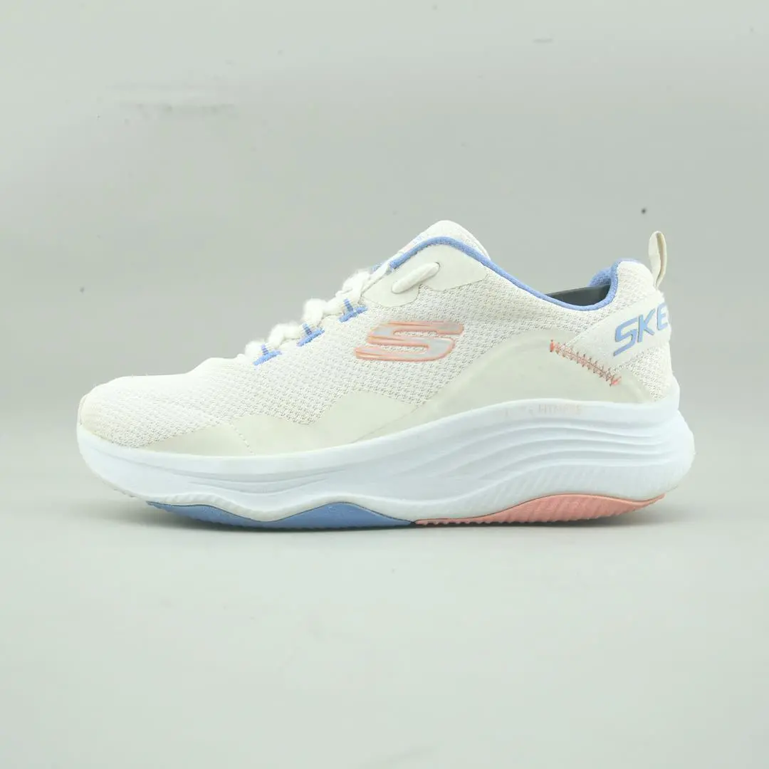 Skechers D'lux Journey 1