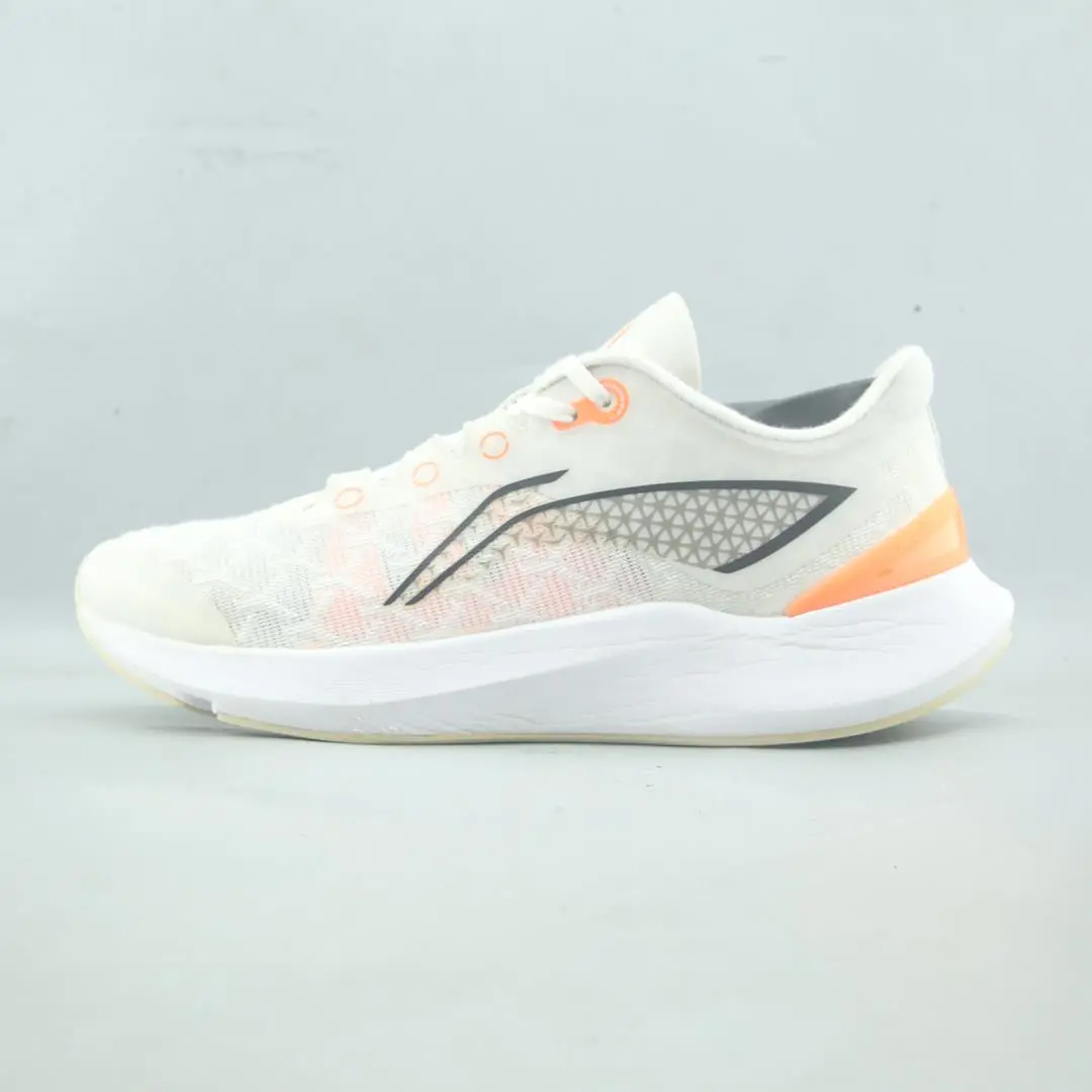 Li-Ning Red Hare 8 Pro 1