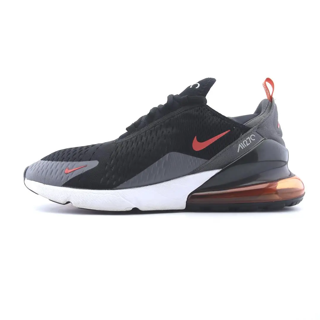 Nike Air Max 270 Essential 1