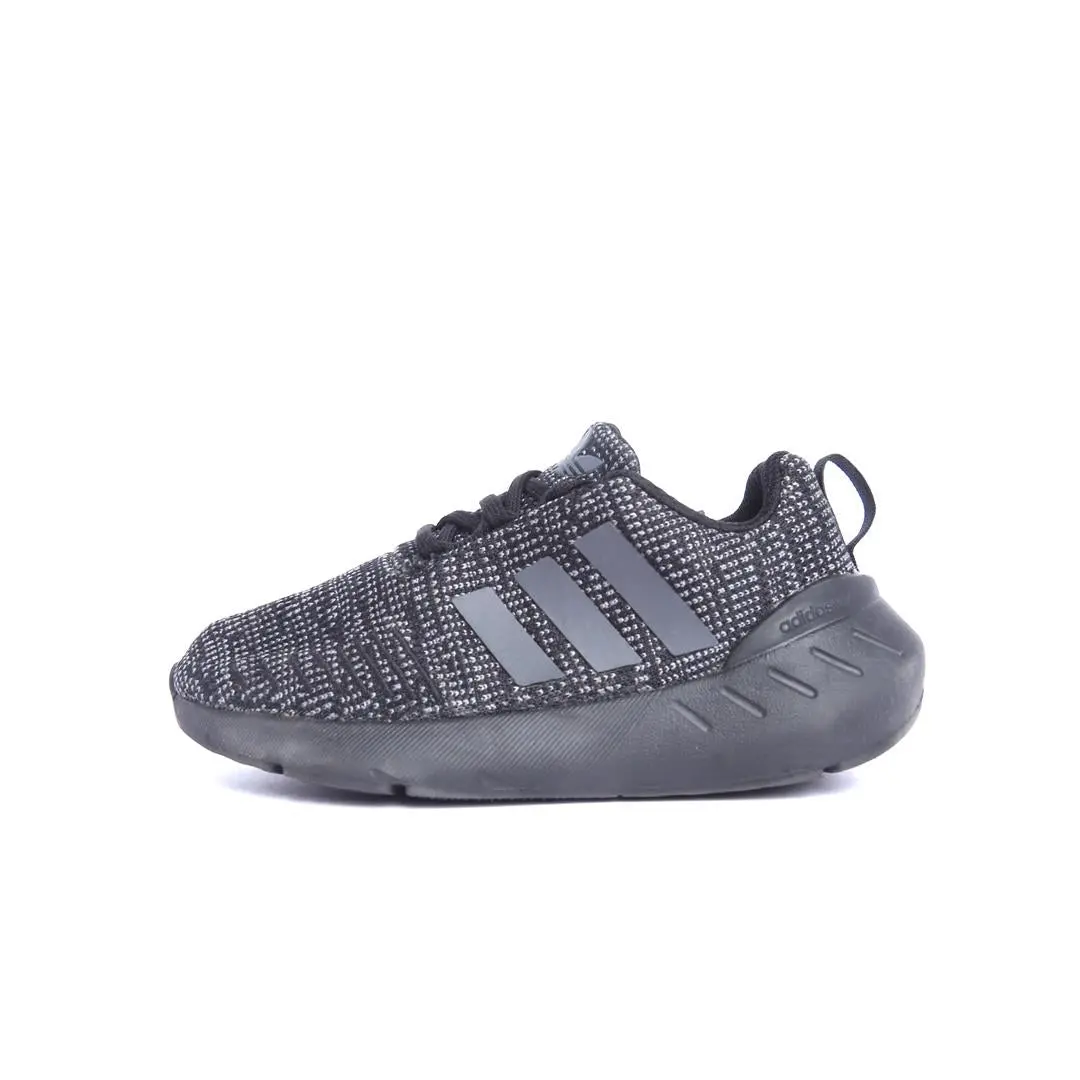 Adidas Swift Run 22 1